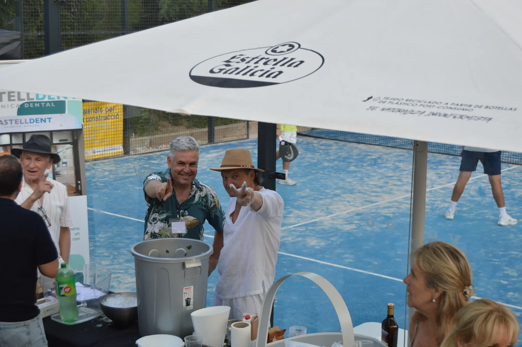 Carpa d'avituallament al costat de les pistes