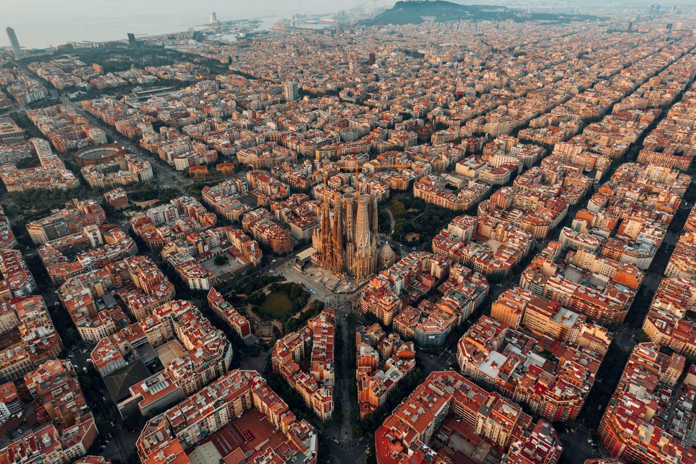 Luftaufnahme von Barcelona und der Sagrada Família